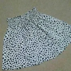 ★美品★　スカート　ユナイテッドアローズ　ダルメシアン柄のサムネイル