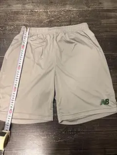 New Balance グレー ハーフパンツ M