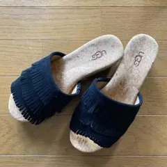 UGG アグ　フリンジサンダル