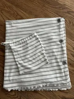 授乳ケープ 白とグレーのストライプ