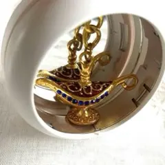 魔法のランプ　キーホルダー　インテリア　鏡　ゴールド　アラジン　ストーン　金のサムネイル