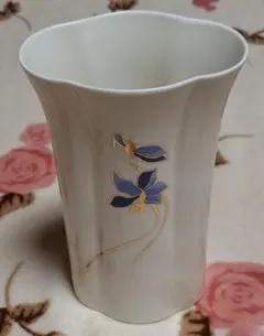 ブルーノトリノ 陶器製花瓶 白色 青い花