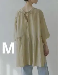 M チュニック　ブラウス　choco クリーム色　しまむら　シフォン　新品