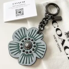 【新品】COACH チャーム フラワー 花柄 キーホルダー キーチャーム