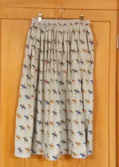 馬柄プリントフレアスカート グレー