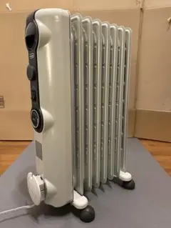DeLonghi オイルラジエターヒーター V551115EFS - メルカリ