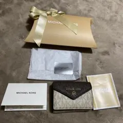 ⭐︎ 【美品】マイケルコース 3つ折り財布　ブラウン