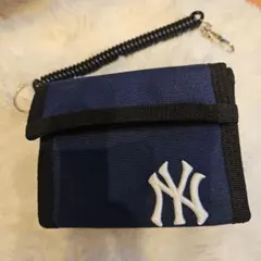 ニューヨーク・ヤンキース 折り財布 ネイビー