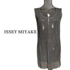 ISSEY MIYAKE ドレープ ノースリーブ トップス ブラック - メルカリ