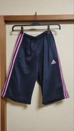 adidas ネイビー ハーフパンツ　ピンクストライプ