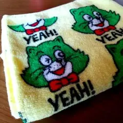 【猫柄フェイスタオル】80 x 34 カラフル猫 猫揃い 猫の集会