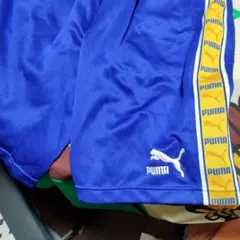 PUMA ハーフパンツ ブルー イエロー サイドラインのサムネイル