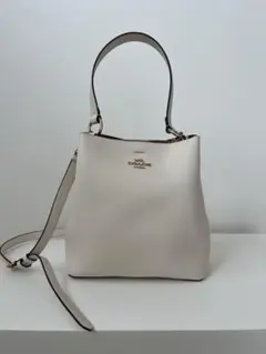 COACH コーチ　2wayバッグ　（ホワイト）