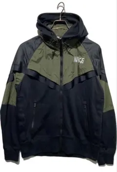 い*ー様 sacai NIKE パーカーのサムネイル