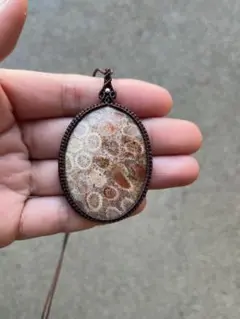 フォッシルコーラル　マクラメアクセサリー