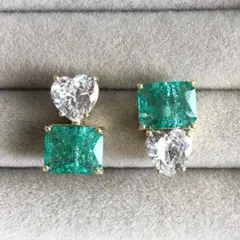 【新品】 エメラルドグリーン ハート ピアス スクエアストーン ジルコニア