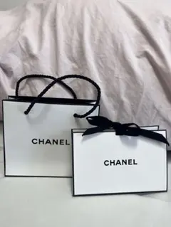 CHANEL ラッピングBOXと袋