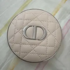 DIOR スキンフォーエヴァー　ヌードマットフィルター