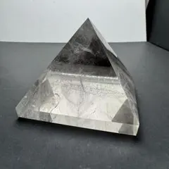 シュガー瑪瑙 水晶 ピラミッド タワー 置物 天然石 - メルカリ