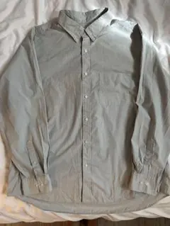 【ユニクロ】薄いグレーシャツ 長袖