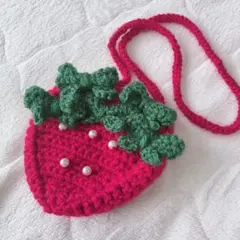 いちごポシェット バッグ / かぎ針編み