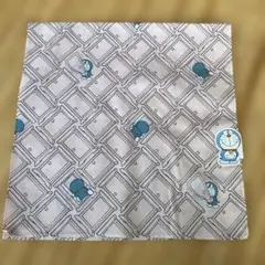 ドラえもん ハンカチ どこでもドア柄