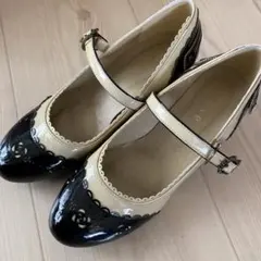 axes femme ストラップパンプス 黒/ベージュのサムネイル