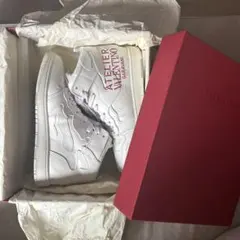 VALENTINO スニーカーのサムネイル