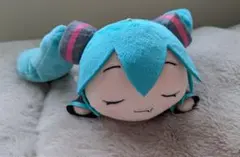 初音ミク ふわふわ寝そべり ぬいぐるみ