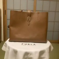 SUNNY様　　　❣️美品　フルラのトートバッグ　ソフィアLのサムネイル
