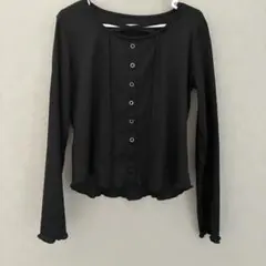 黒シャツのサムネイル
