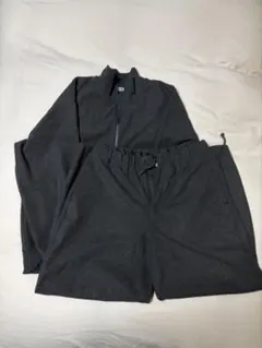UNIQLO U XL とM サイズ　ダークグレー セットアップ