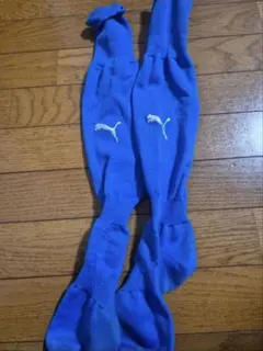 PUMA 青 ロングソックス