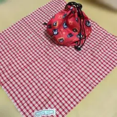 赤と白のチェック柄とくまモン巾着袋