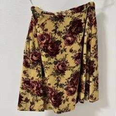 【美品】レストローズ L'EST ROSE 花柄 スカート ローズ 薔薇 レトロのサムネイル