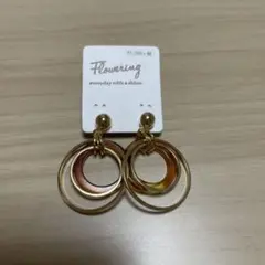 Flowering フープピアス ゴールド/オレンジ