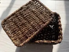 重なるラタンボックス　無印のサムネイル