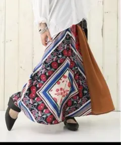 【n'OrLABEL】 オシャレウォーカー 異素材 スカーフ柄 フレアスカートのサムネイル