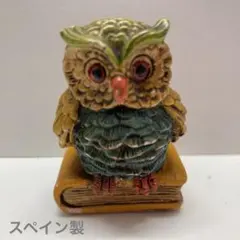 フクロウの置物 本に乗る梟 フィギュア