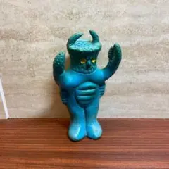 萬*衛様 MANDARAKE x FLYOVER Kicky ヘドラ 青×黄色マ - メルカリ