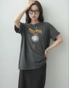 lumier など好きな方　ヴィンテージライクプリントオーバーTEE チャコールのサムネイル