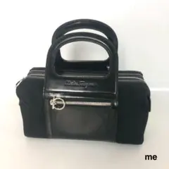 ⭐️Ferragamo⭐️フェラガモ ガンチーニ ハンドバッグ ブラック Salvatore Ferragamo フェラガモ ガンチーニ ハンドバッグ - メルカリ
