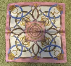 幾何学模様のピンク シルクスカーフ