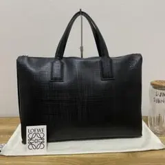 美品✨ロエベ リピートアナグラム ビジネスバッグ 大容量 A4◎ レザー 黒 LOEWE（ロエベ） リピートアナグラム ボストンバッグ トラベルバッグ