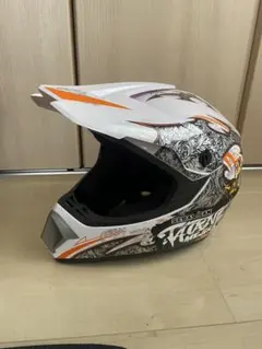 オフロードヘルメット SEBASTIAN MEJIAのサムネイル