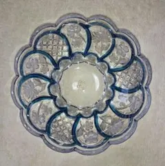 昭和レトロ ガラス鉢 直径20cm 切子調 花柄 青縁 盛鉢 曽我ガラス系