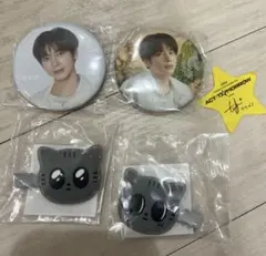 TXT カプセルトイ ヘアクリップ 缶バッジ テヒョン ３点セット ダゴニャン テヒョン TXT ACT TOMORROW ヘアクリップ 缶バッジ - メルカリ