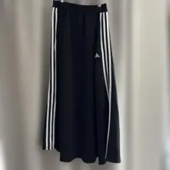ハ*子様 adidas スカート　一部汚れあり　今日だけ値下げ