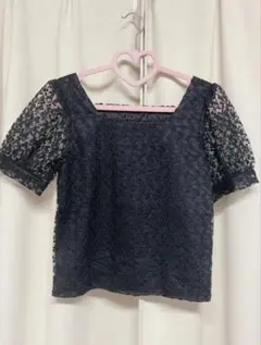 マジェスティックレゴン 繊細フラワーブラウスのサムネイル