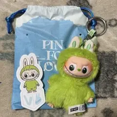 THE MONSTERS ラブブ PIN FOR LOVE イニシャル　V 1
